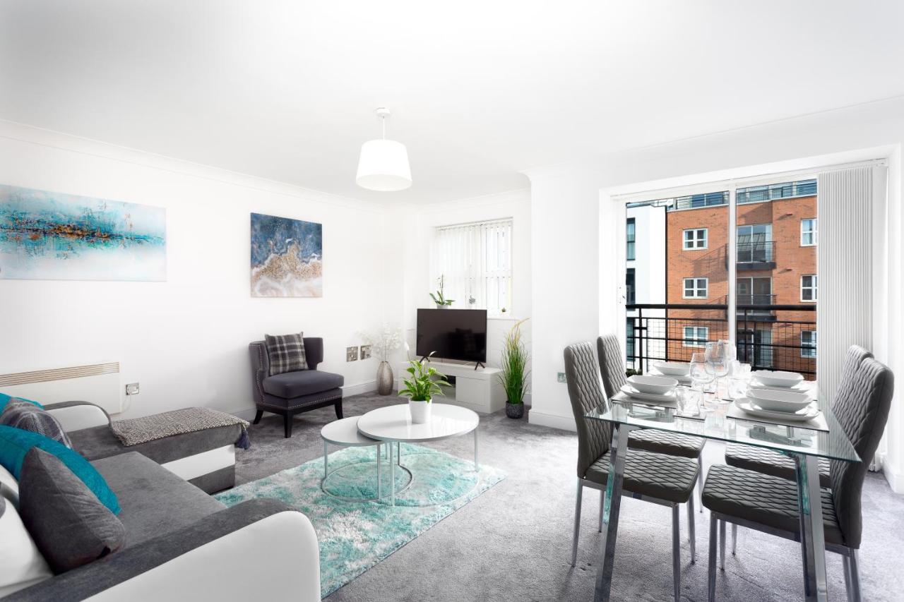 Absolute Stays At The Qube -Utilita-City Center-The Rep-Icc-Nia-Edgbaston Cricket-Free Wifi- Contractors-Sealife-Brindleyplace Birmingham Dış mekan fotoğraf